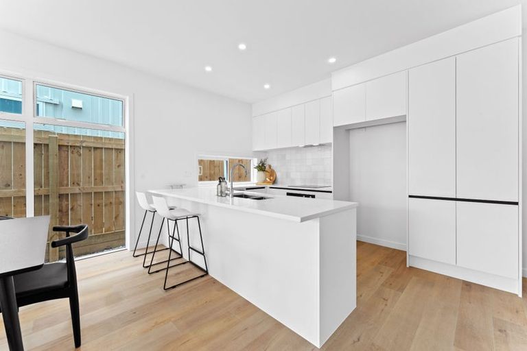 Photo of property in 10c Abercrombie Street, Howick, Auckland, 2014