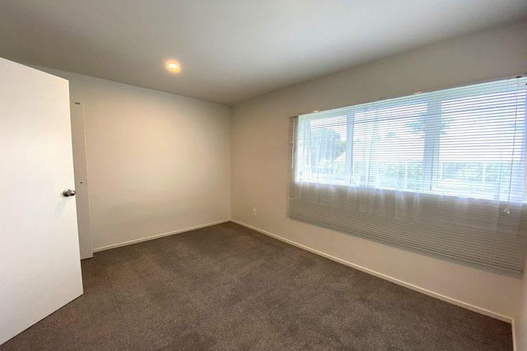 Photo of property in 271 Royal Road, Massey, Auckland, 0614