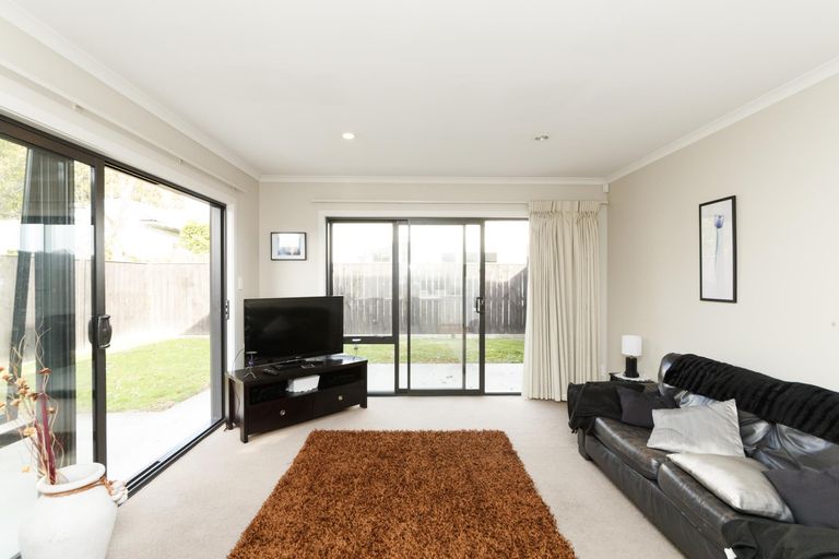 Photo of property in 159 Heretaunga Street, Palmerston North, 4414