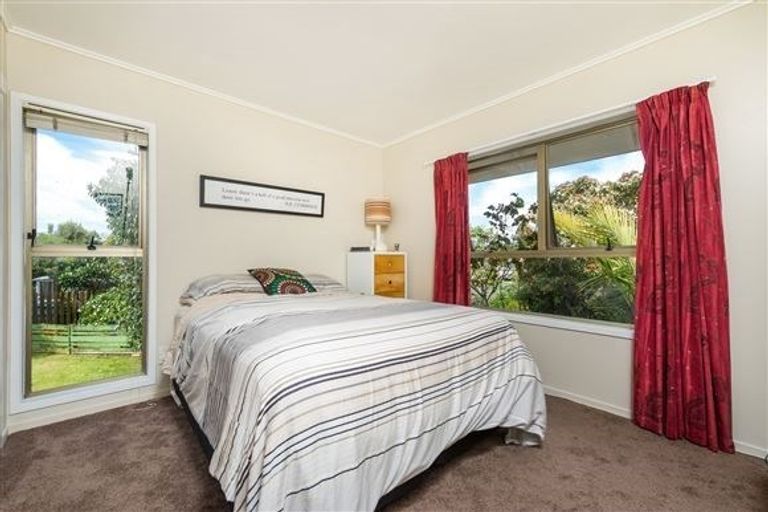Photo of property in 1/16 Gladys Avenue, Glenfield, Auckland, 0629