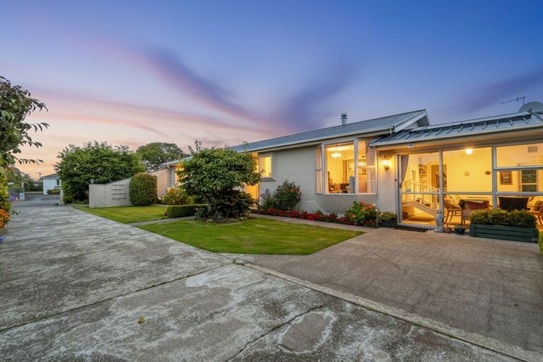 Photo of property in 75 Adamson Crescent, Glengarry, Invercargill, 9810