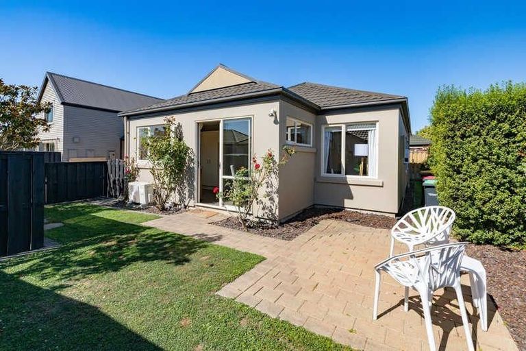 Photo of property in 17 Beechwood Drive, Northwood, Christchurch, 8051