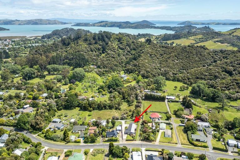 Photo of property in 2065 Rings Road, Coromandel, 3506