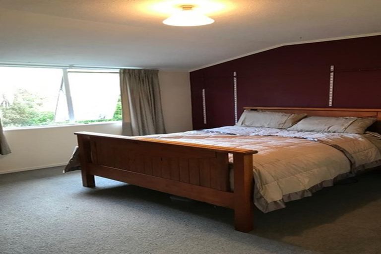 Photo of property in 16 Ngahere Street, Stokes Valley, Lower Hutt, 5019