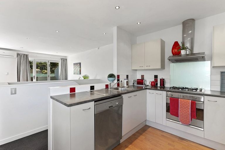 Photo of property in 50b Camperdown Road, Miramar, Wellington, 6022