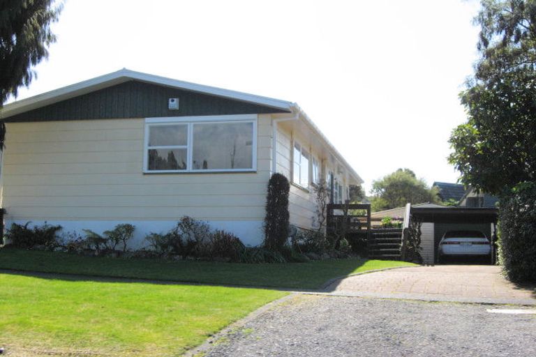 Photo of property in 7 Hauraki Terrace, Pukawa Bay, Turangi, 3381