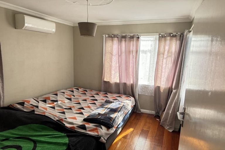 Photo of property in 72 Seddon Street, Takaro, Palmerston North, 4412