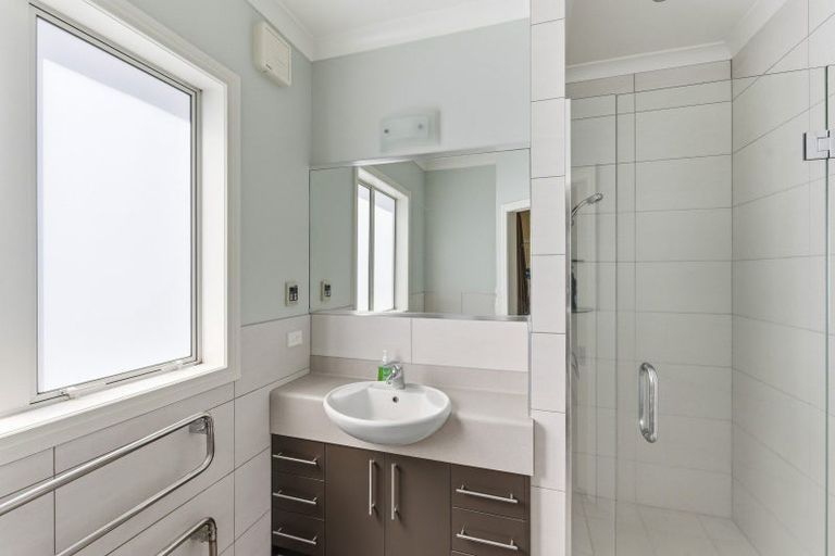 Photo of property in 10 Metzenthin Close, Raumati South, Paraparaumu, 5032