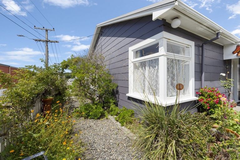 Photo of property in 31 Young Street, New Plymouth, 4310