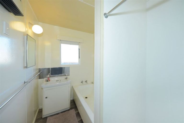 Photo of property in 14 Bournemouth Crescent, Aranui, Christchurch, 8061