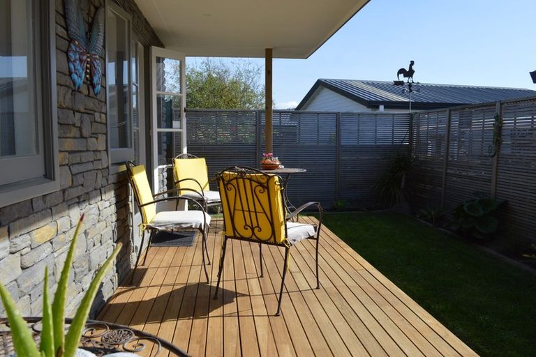 Photo of property in 12 Barbara Grove, Papamoa Beach, Papamoa, 3118