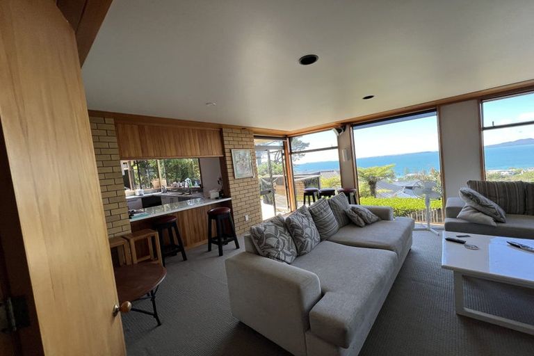 Photo of property in 1/1 Carlisle Road, Torbay, Auckland, 0630