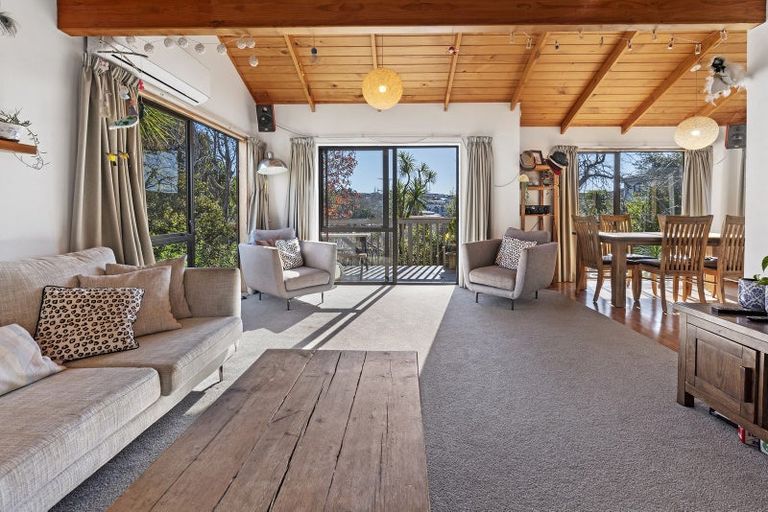 Photo of property in 1/17 Manuwai Road, Torbay, Auckland, 0630