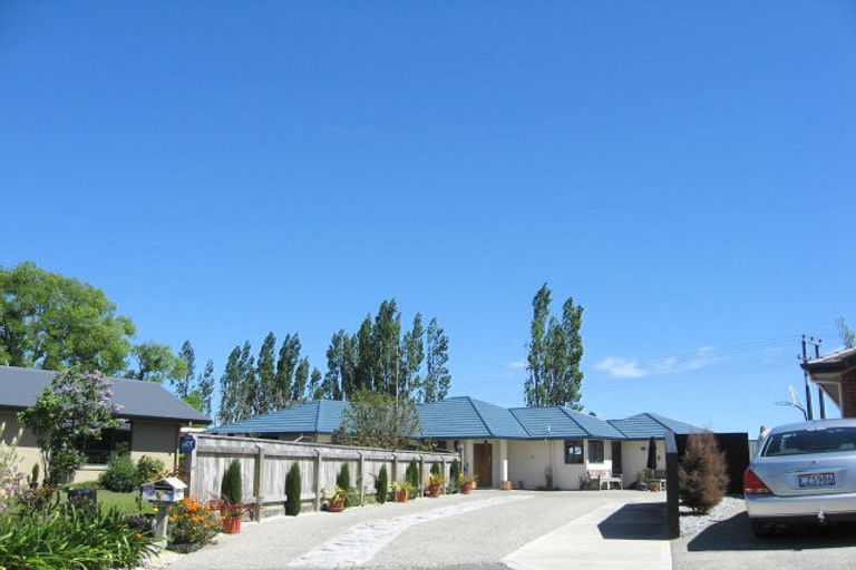 Photo of property in 9 Sequoia Way, Stoke, Nelson, 7011