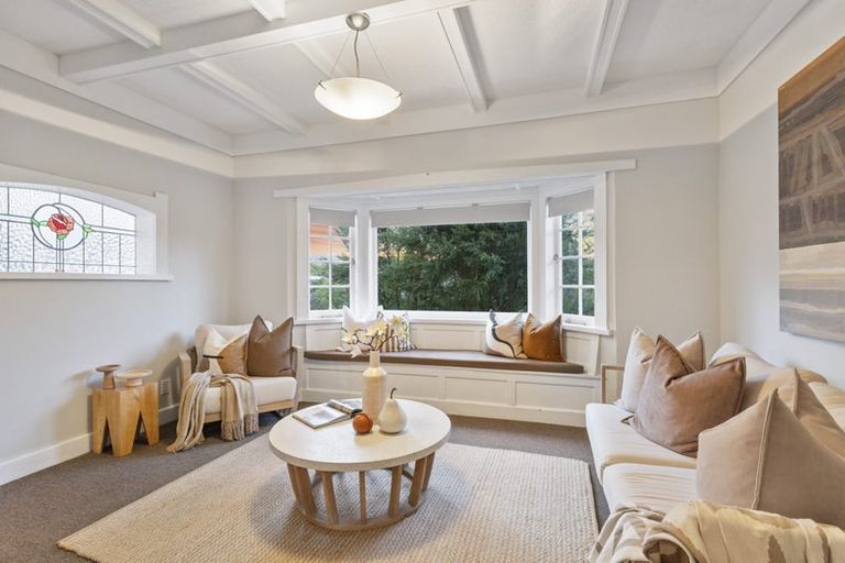 Photo of property in 518e West Coast Road, Oratia, Auckland, 0604