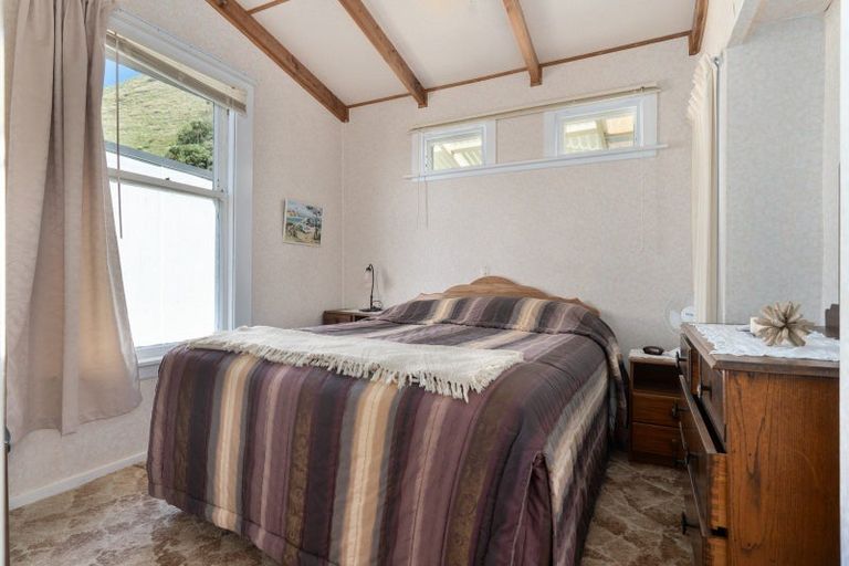 Photo of property in 265 Mataikona Road, Mataikona, Tinui, 5889