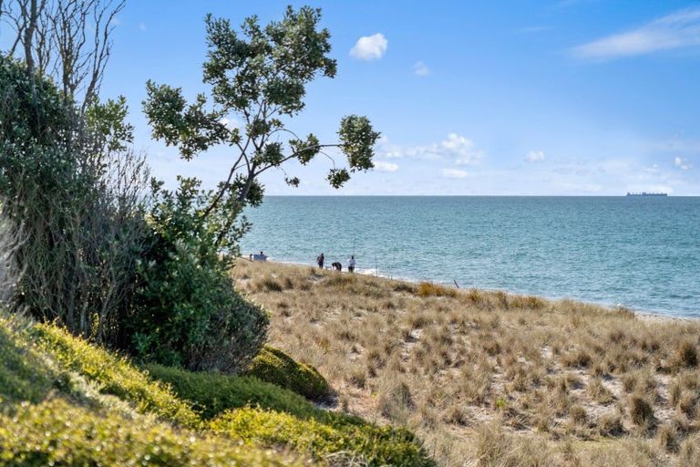 Photo of property in 5a Marjorie Lane, Papamoa Beach, Papamoa, 3118