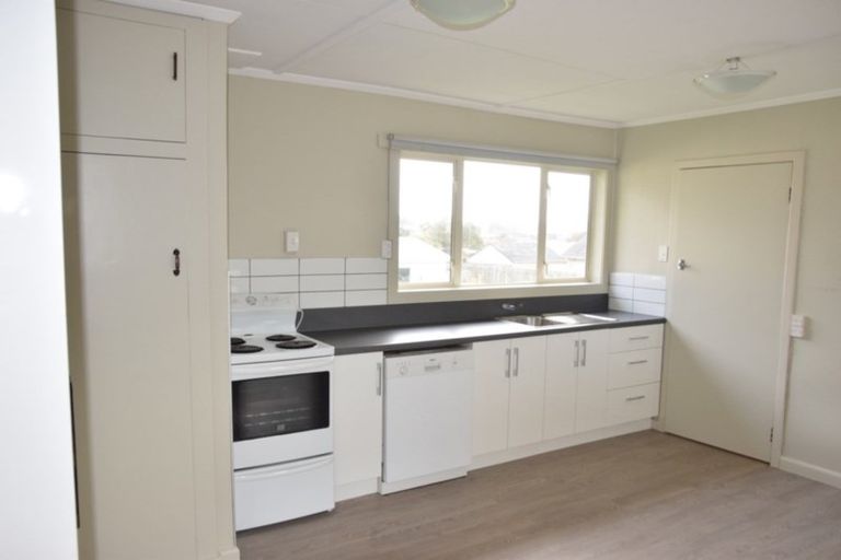 Photo of property in 64 Moa Street, Waikiwi, Invercargill, 9810