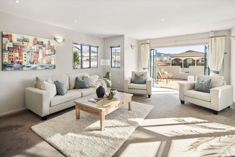 Photo of property in 107 Austin Street, Mount Victoria, Wellington, 6011