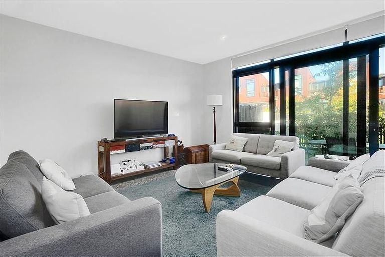 Photo of property in 25 Isitt Road, Hobsonville, Auckland, 0616