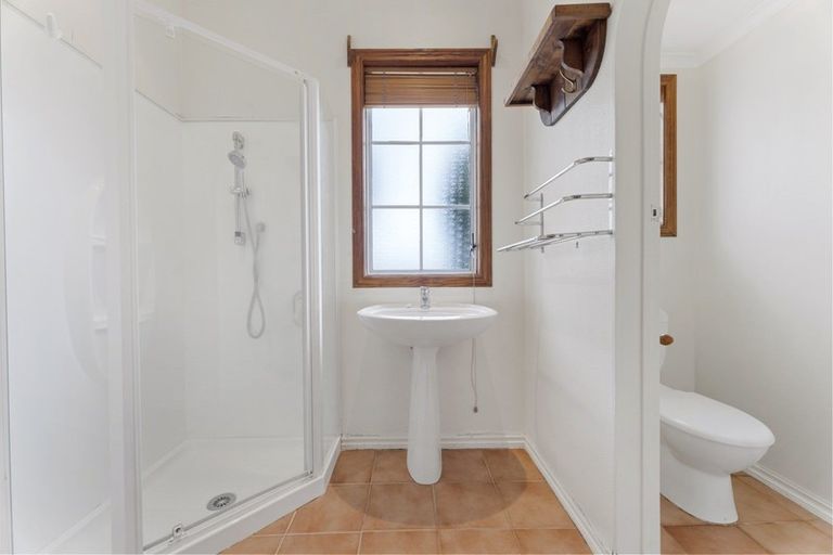 Photo of property in 88 Mangorei Road, Strandon, New Plymouth, 4312