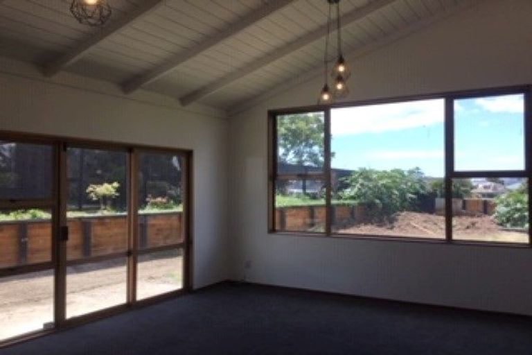 Photo of property in 16 Short Street, Otumoetai, Tauranga, 3110