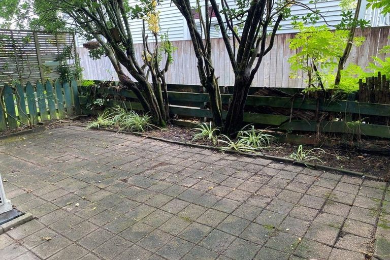 Photo of property in 2/14 Coates Street, Hamilton East, Hamilton, 3216