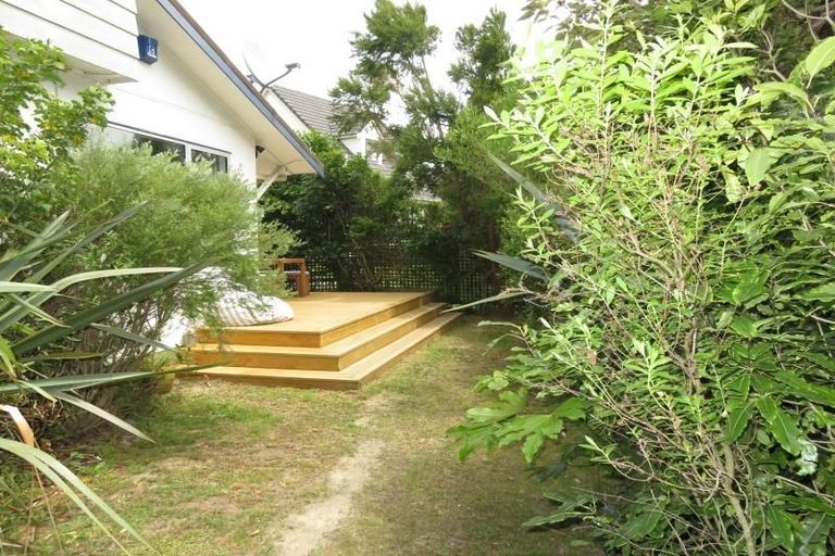 Photo of property in 2 Trilids Lane, Churton Park, Wellington, 6037