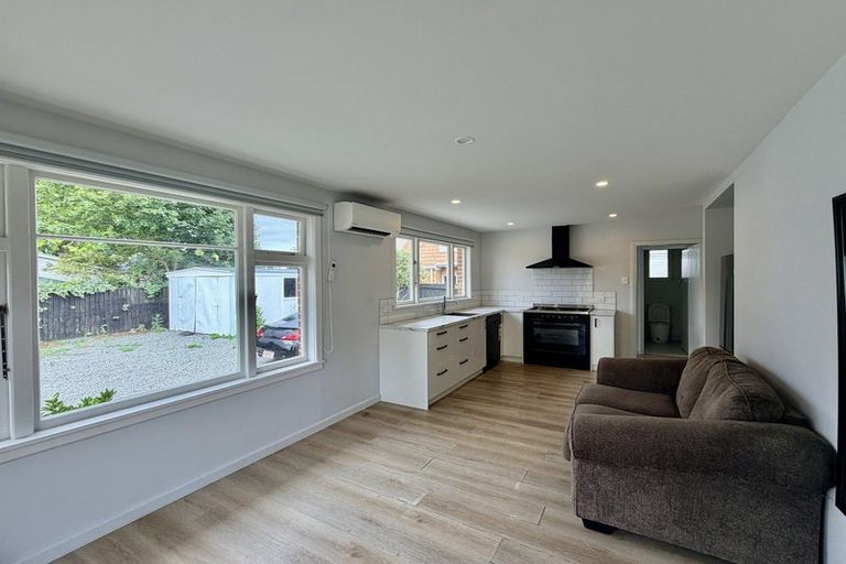 Photo of property in 35 Vagues Road, Northcote, Christchurch, 8052