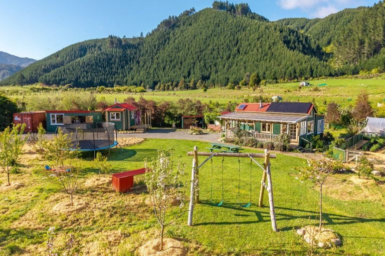 Photo of property in 1202 Otaki Gorge Road, Hautere, Otaki, 5582