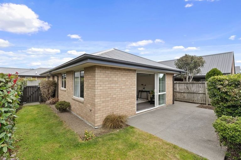 Photo of property in 1b Country Palms Drive, Halswell, Christchurch, 8025
