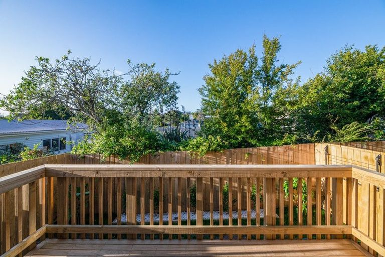 Photo of property in 36c Kaikoura Street, Henderson, Auckland, 0612