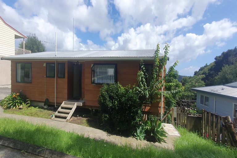 Photo of property in 12 Puketiro Place, Paihia, 0200
