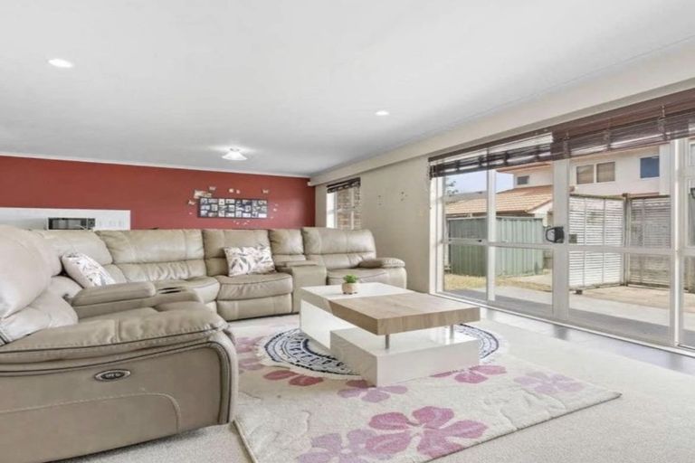 Photo of property in 4 Lime Crescent, Papakura, 2110