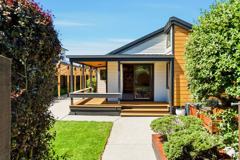 Photo of property in 2/238 Estuary Road, South New Brighton, Christchurch, 8062