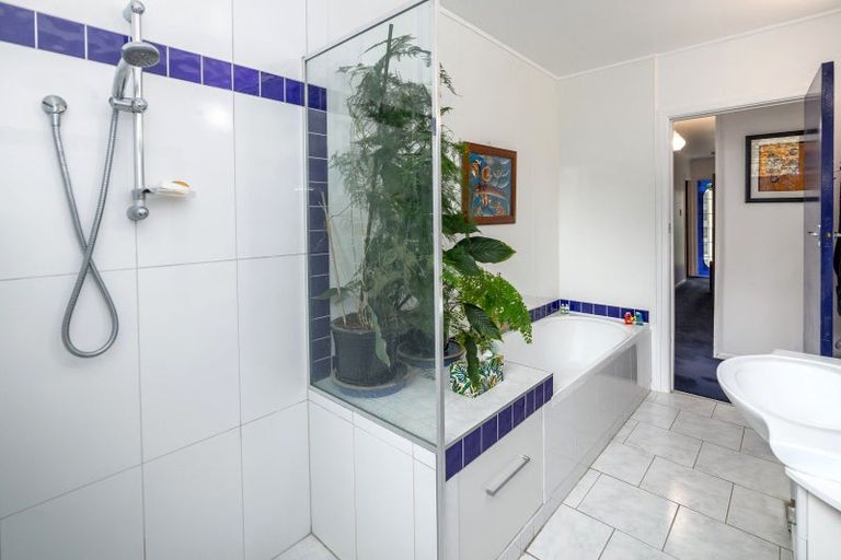 Photo of property in 28 Bell Street, Featherston, 5710