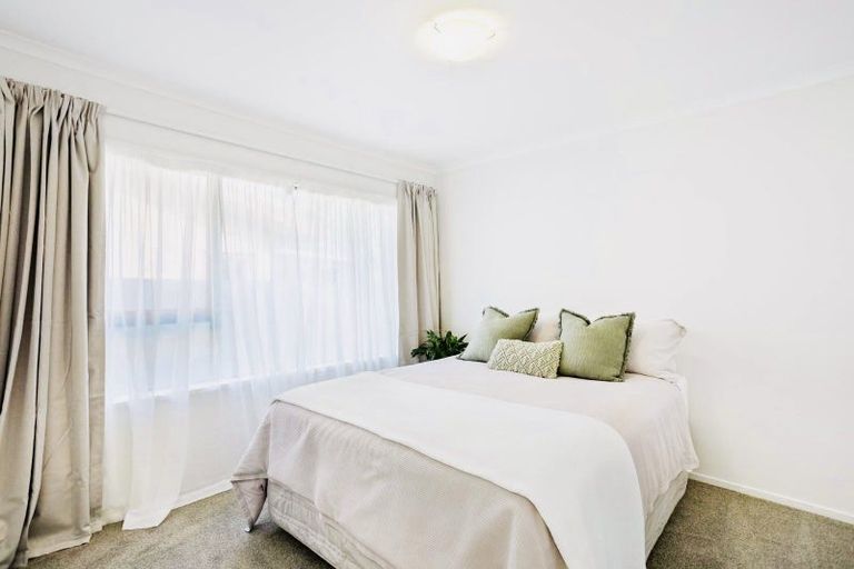 Photo of property in 109 Prince Regent Drive, Half Moon Bay, Auckland, 2012