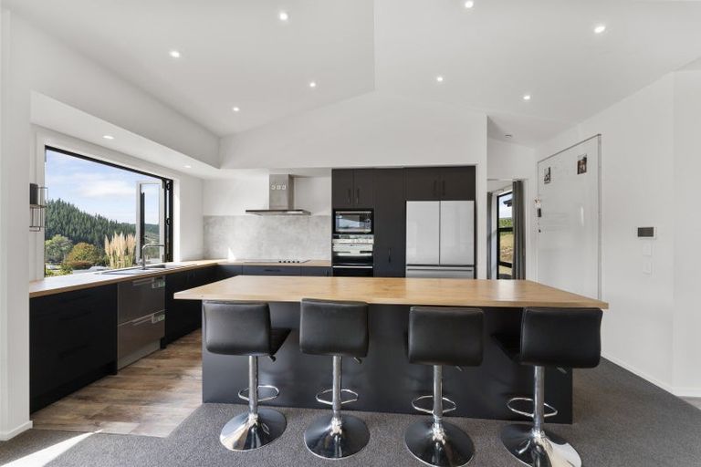 Photo of property in 191 Pigeon Valley South, Pigeon Valley, Wakefield, 7096