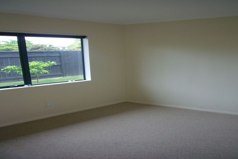 Photo of property in 2b Jasper Way, Papamoa Beach, Papamoa, 3118