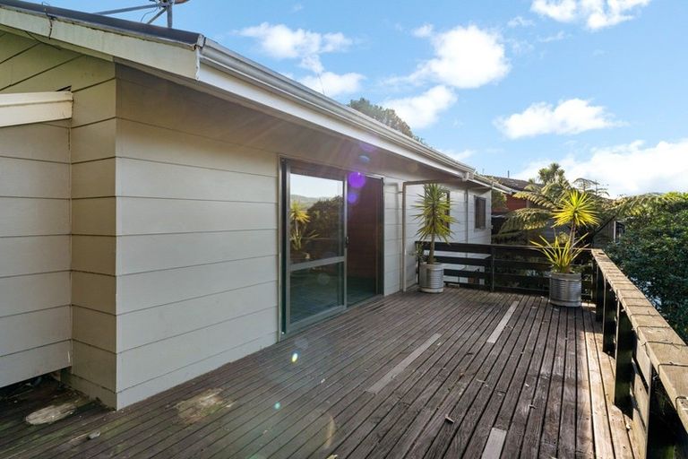 Photo of property in 37 Westhaven Drive, Tawa, Wellington, 5028