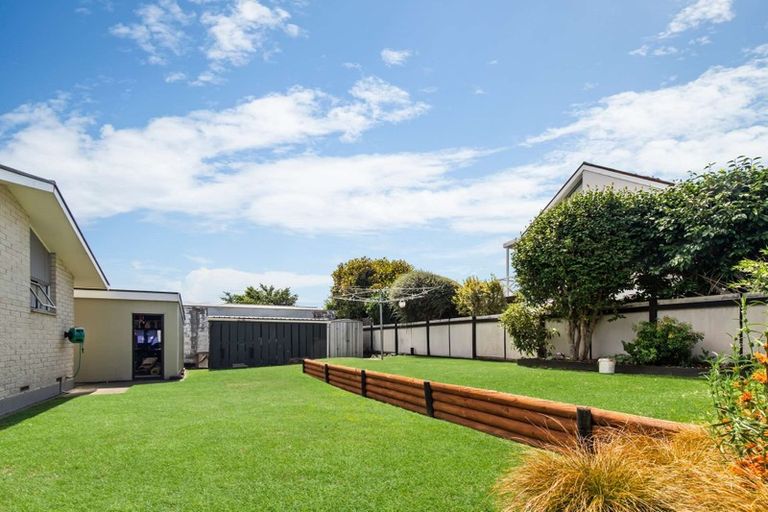 Photo of property in 20 Tawavale Street, Pukehangi, Rotorua, 3015