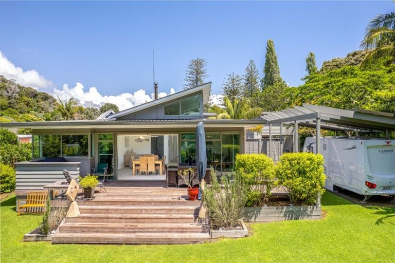 Photo of property in 13 Florance Avenue, Russell, 0202