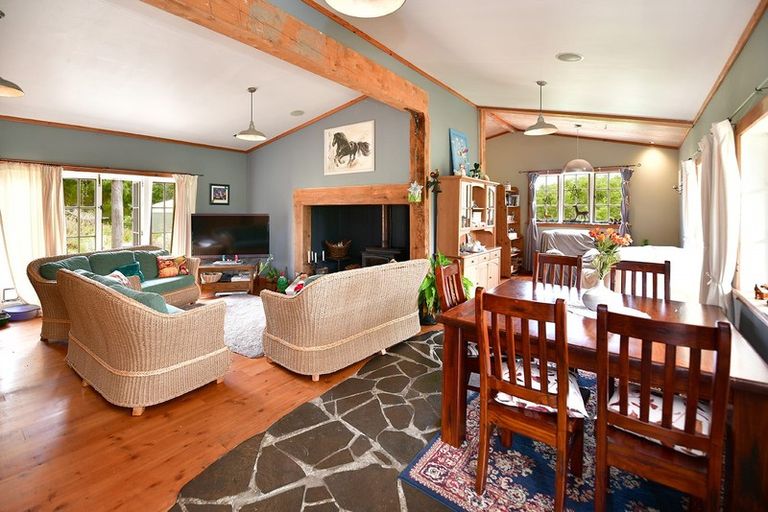 Photo of property in 1811 Kaipara Coast Highway, Kaukapakapa, Warkworth, 0984