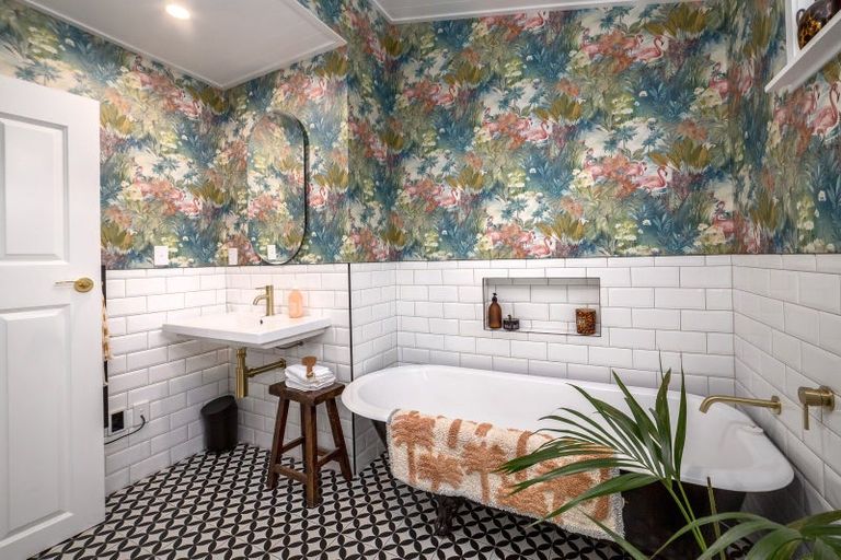 Photo of property in 100 Revans Street, Featherston, 5710