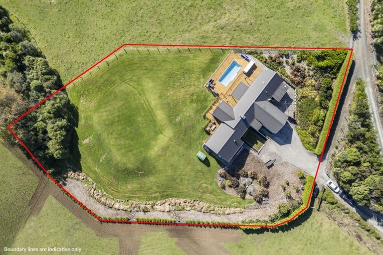 Photo of property in 142 Hauora Lane, Waitoki, Kaukapakapa, 0871