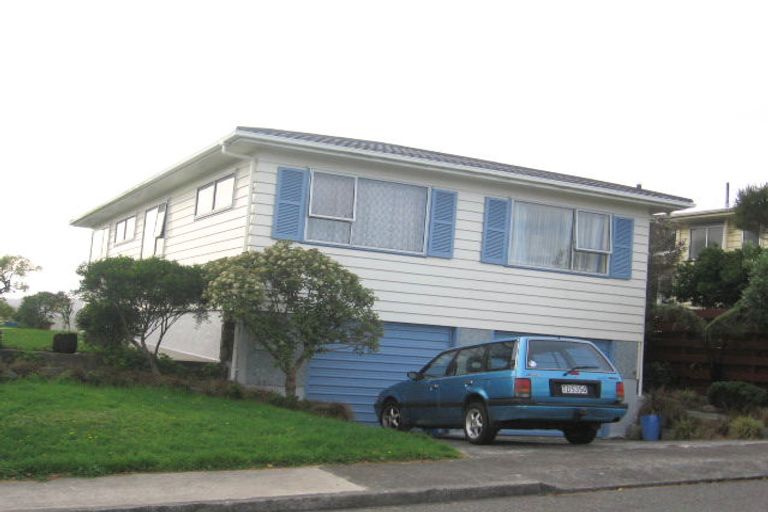 Photo of property in 37 Lomita Road, Johnsonville, Wellington, 6037