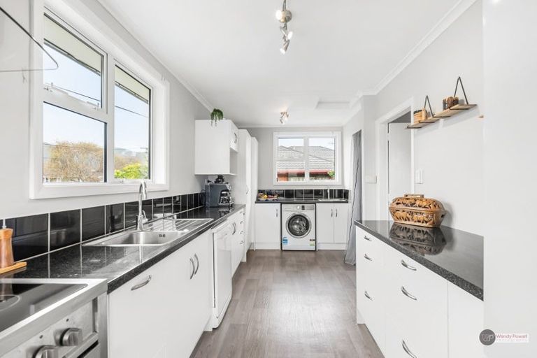 Photo of property in 2a Mcbain Grove, Avalon, Lower Hutt, 5011