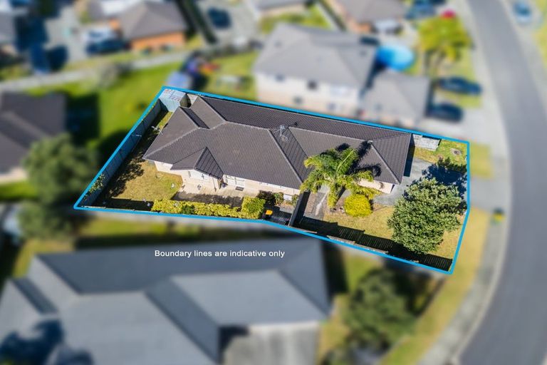 Photo of property in 8 Riverglade Parkway, Te Atatu South, Auckland, 0610