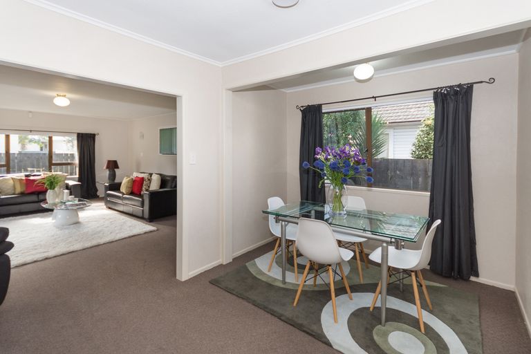 Photo of property in 62 Settlement Road, Papakura, 2110