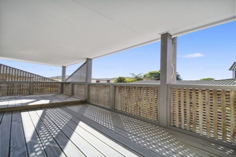 Photo of property in 1/195 Fisher Parade, Farm Cove, Auckland, 2012